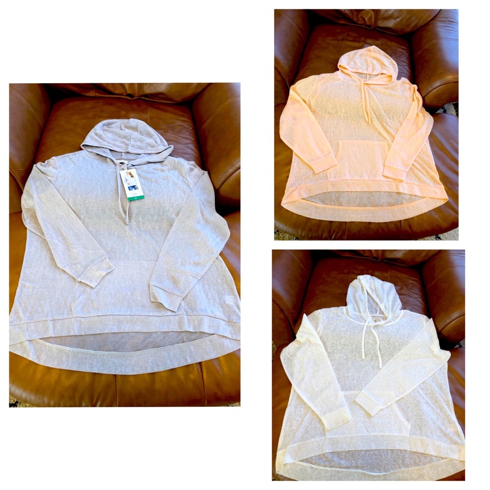 Lightweight hooded sweater bundle - XL